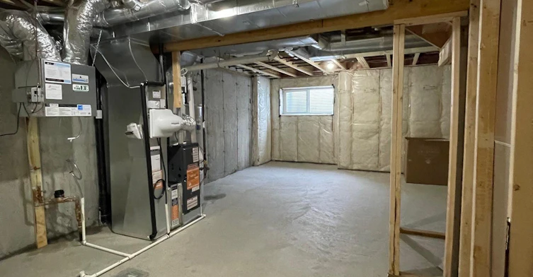 7020 Keswick Drive Southwest, Edmonton, AB, T6W 5G4 - 4