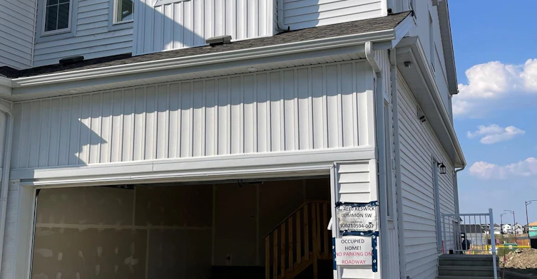 7020 Keswick Drive Southwest, Edmonton, AB, T6W 5G4