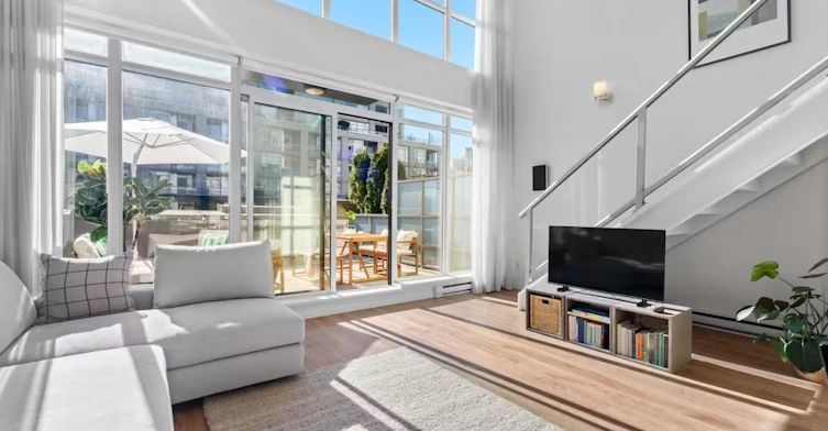 310-429 West 2nd Avenue, Vancouver, BC, V5Y 1E2 - 4