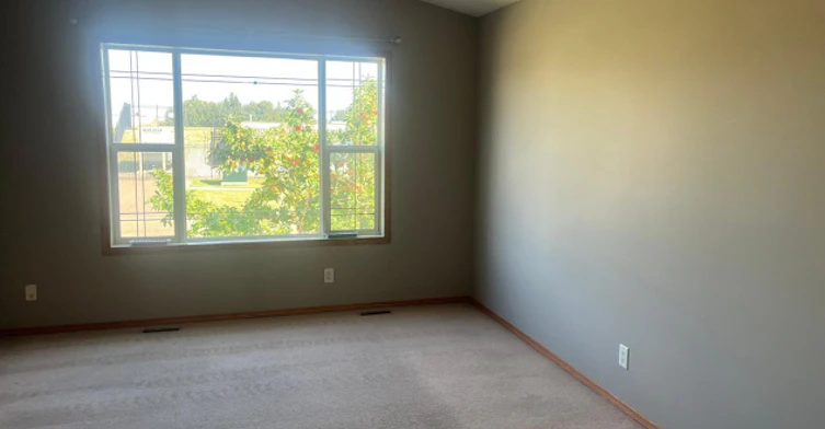 7572 59 Avenue, Red Deer, AB, T4P 3Y8 - 5