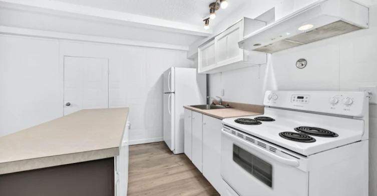 5801 41 Street Crescent, Red Deer, AB, T4N 1B5 - 5