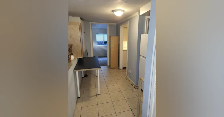 Basement-2219 West 6th Avenue, Vancouver, BC, V6K 1V7 - 4