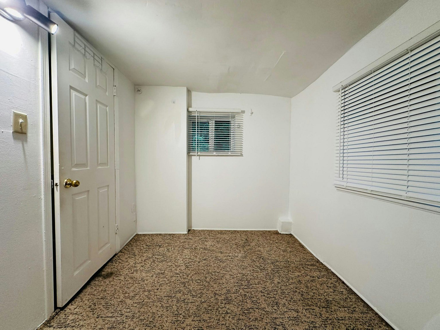 Basement-2219 West 6th Avenue, Vancouver, BC, V6K 1V7 - 13