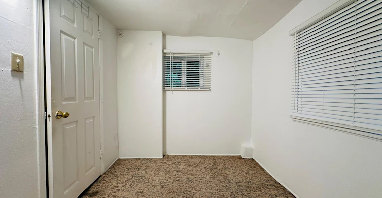 Basement-2219 West 6th Avenue, Vancouver, BC, V6K 1V7 - 13