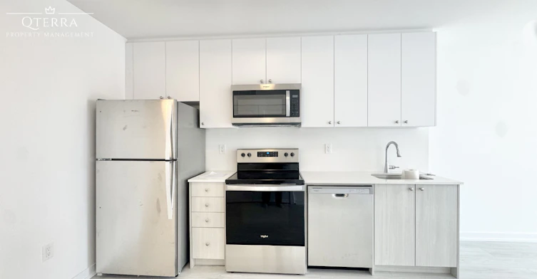 Q31-25 Palace Street, Kitchener, ON, N2E 3M6 - 2