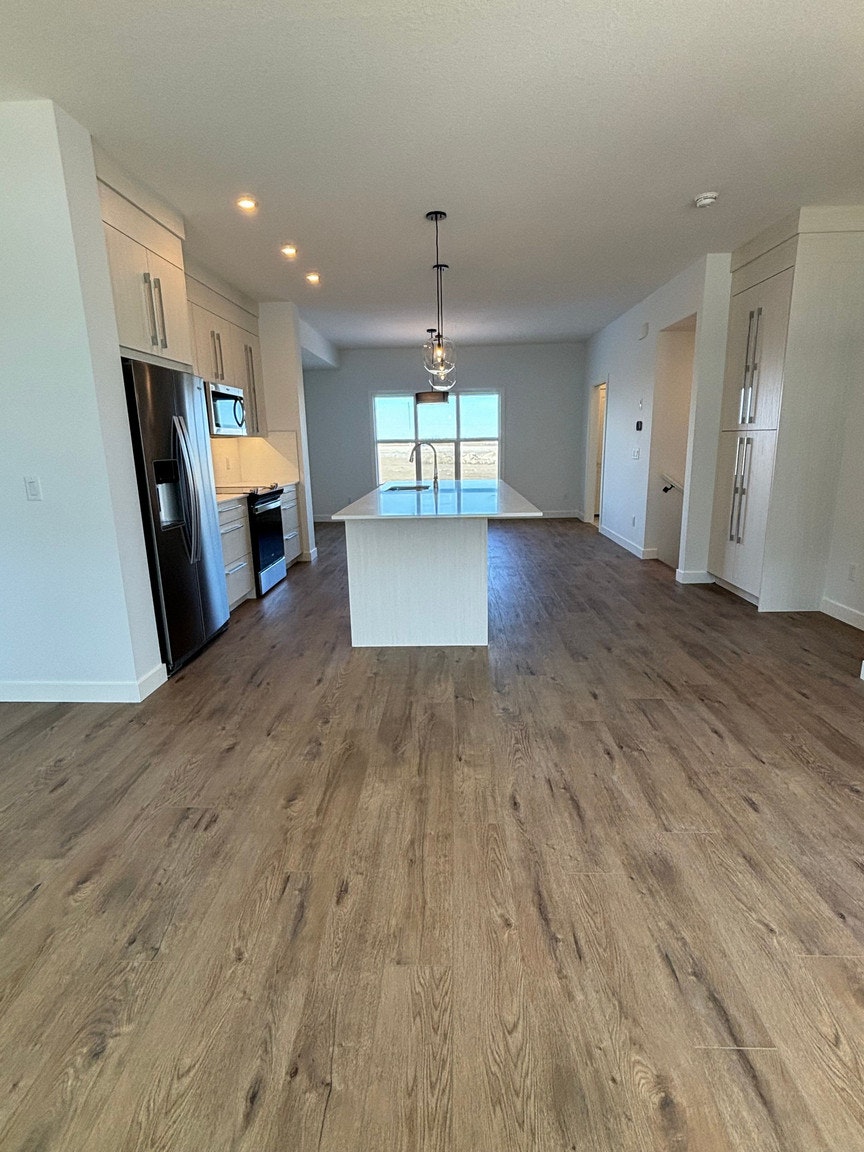 154-154 Merganser Drive West, Chestermere, AB, T1X 2X8 - 2