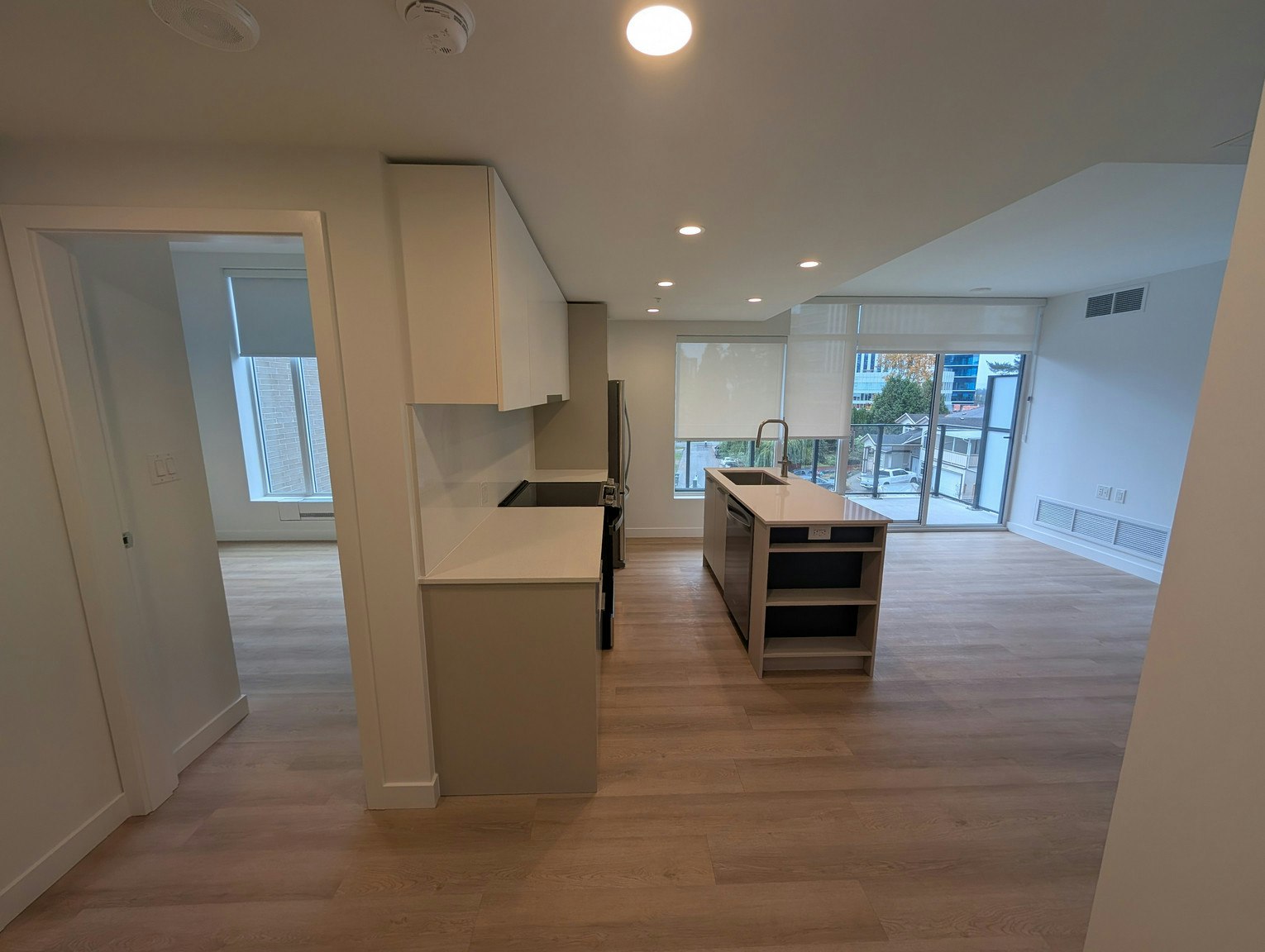 404-13740 Fraser Highway, Surrey, BC, V3T 4J3 - 4