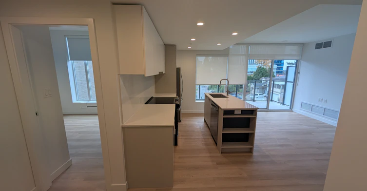404-13740 Fraser Highway, Surrey, BC, V3T 4J3 - 4