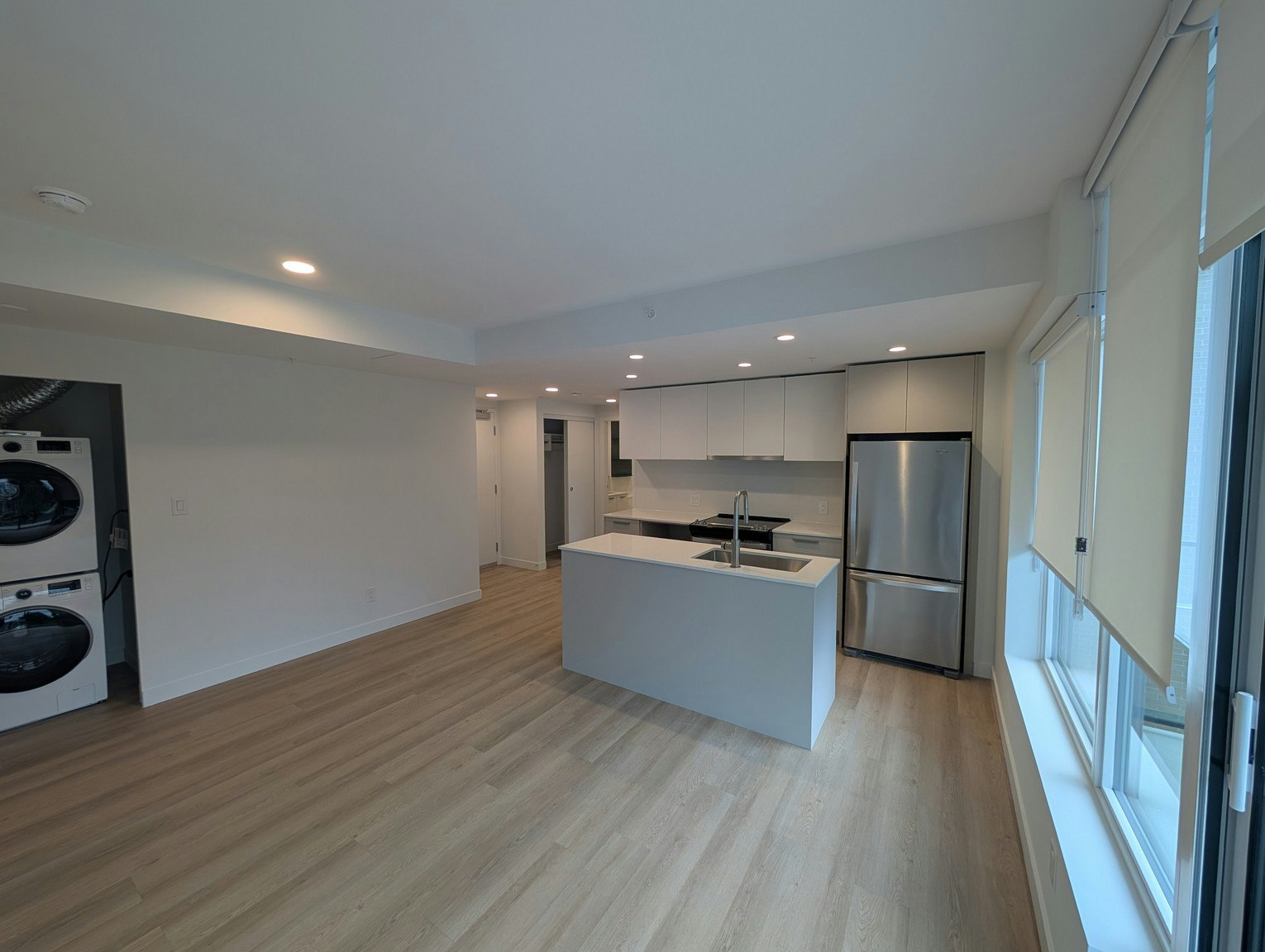 404-13740 Fraser Highway, Surrey, BC, V3T 4J3 - 2