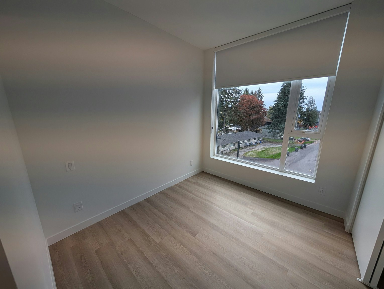405-13740 Fraser Highway, Surrey, BC, V3T 4J3 - 8