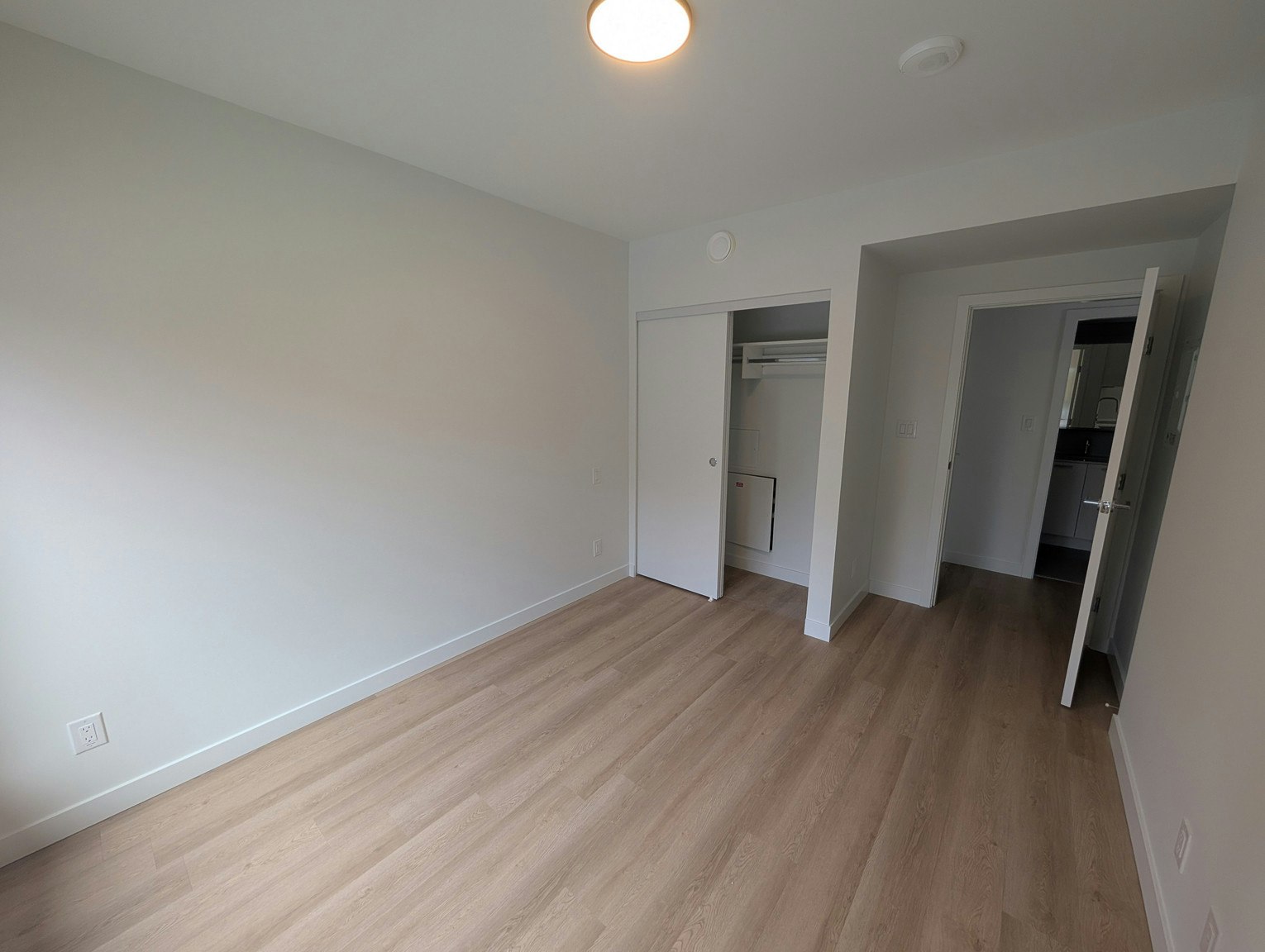 405-13740 Fraser Highway, Surrey, BC, V3T 4J3 - 12