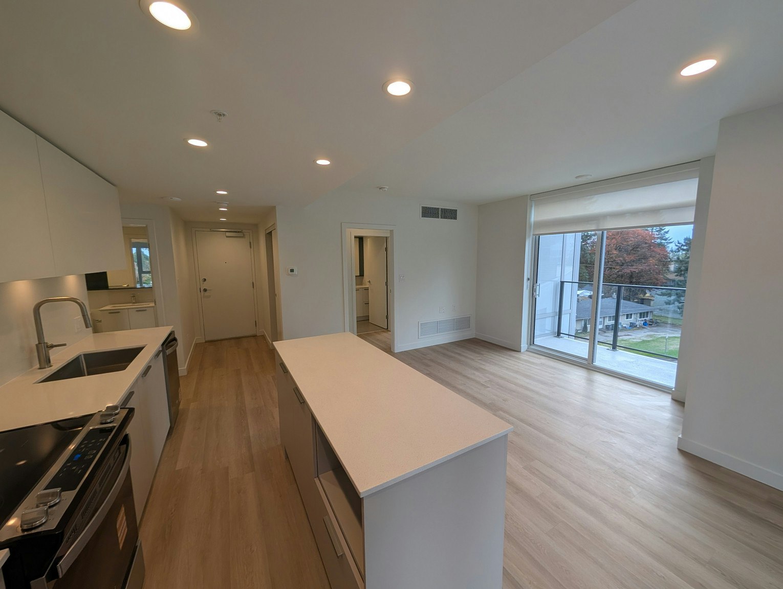 405-13740 Fraser Highway, Surrey, BC, V3T 4J3 - 5