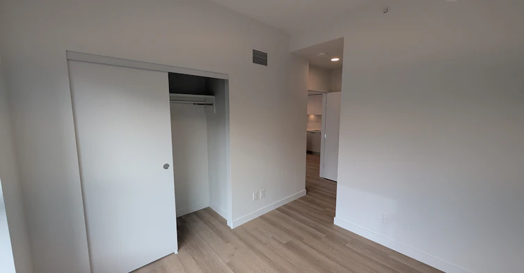 405-13740 Fraser Highway, Surrey, BC, V3T 4J3 - 9