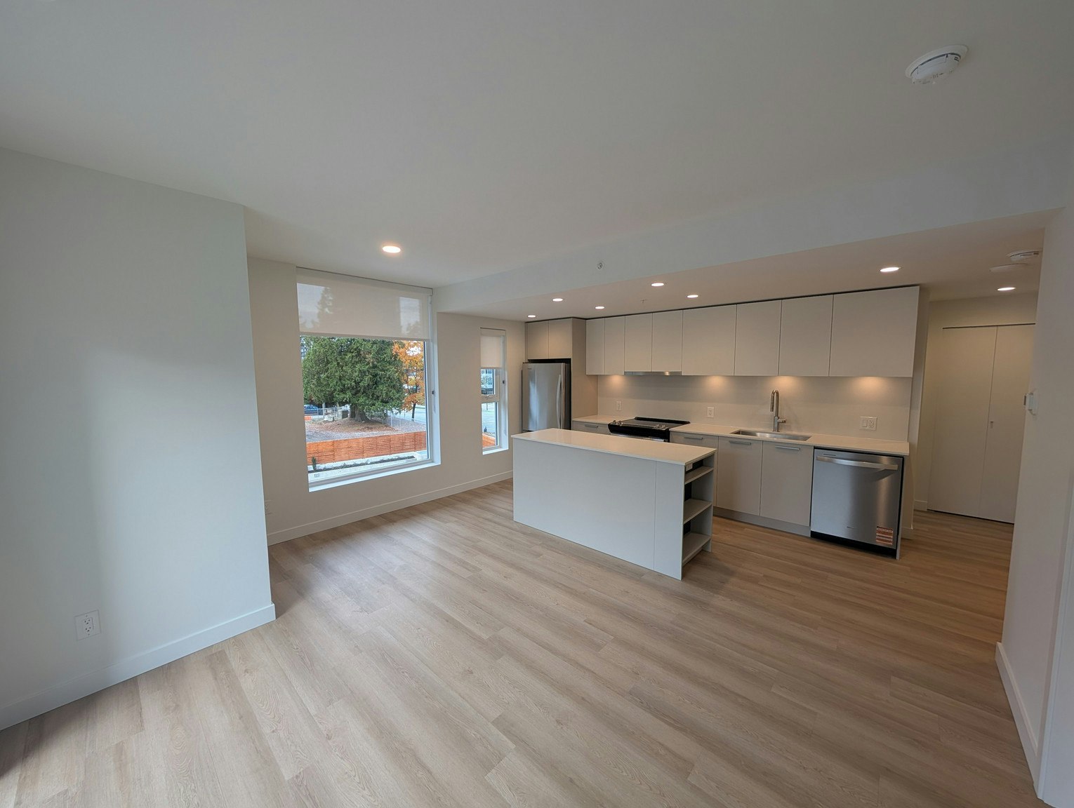 405-13740 Fraser Highway, Surrey, BC, V3T 4J3 - 4