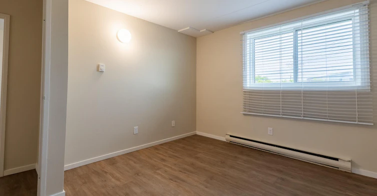 170 Watt Street, Winnipeg, MB, R2L 2B5 - 13
