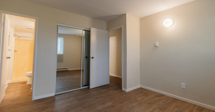 170 Watt Street, Winnipeg, MB, R2L 2B5 - 12