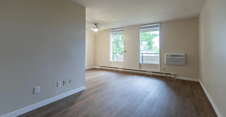 190 Watt Street, Winnipeg, MB, R2L 2B8 - 14