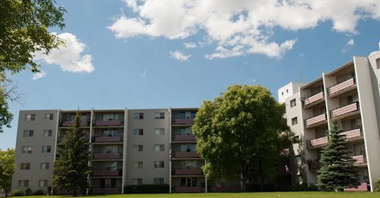 365 Thames Avenue, Winnipeg, MB, R2L 2B7 - 2