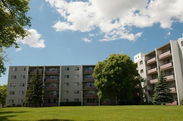 365 Thames Avenue, Winnipeg, MB, R2L 2B7 - 2