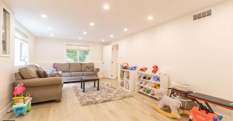 3581 Bluebonnet Road, North Vancouver, BC, V7R 4C9 - 18