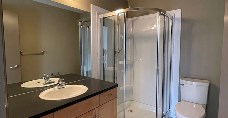 204-8536 106a Street Northwest, Edmonton, AB, T6E 4J9 - 3