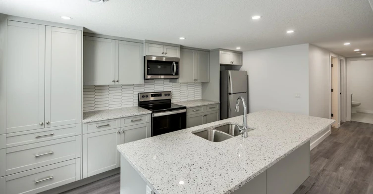 R-4 Trafford Place Northwest, Calgary, AB, T2K 2V2 - 3