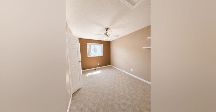 3331 26 Street Northwest, Edmonton, AB, T6T 1Z4 - 8