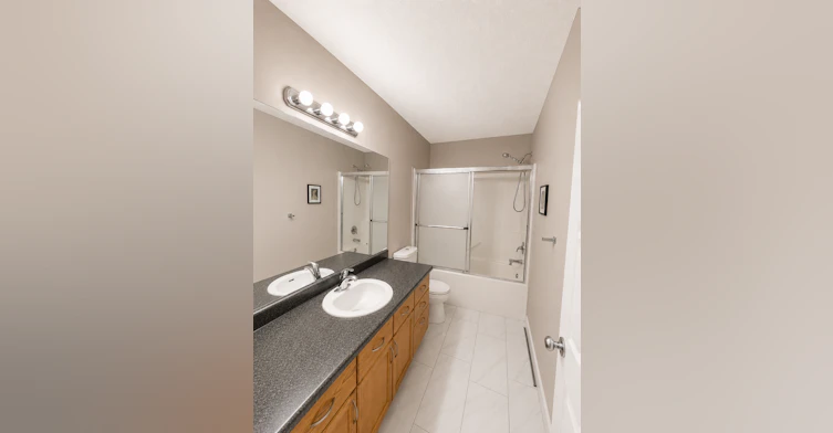 3331 26 Street Northwest, Edmonton, AB, T6T 1Z4 - 9