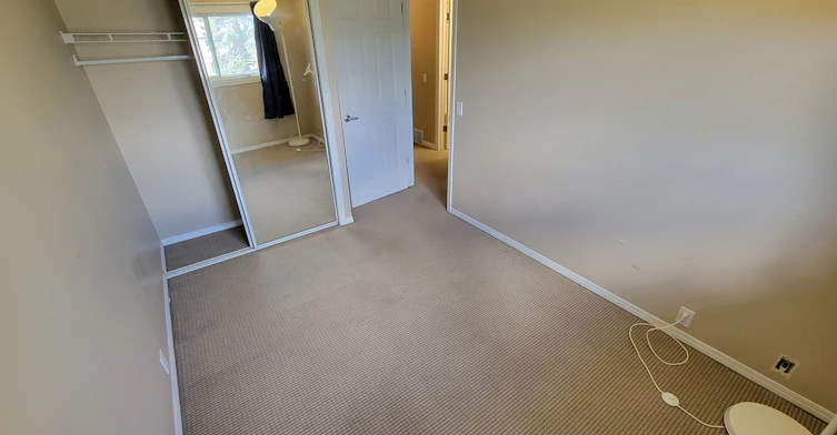 18104 93 Avenue Northwest, Edmonton, AB, T5T 2Y9 - 9