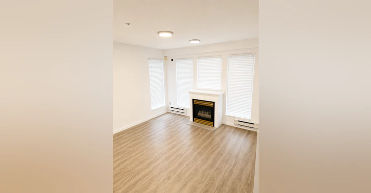 115-1190 Eastwood Street, Coquitlam, BC, V3B 7S1