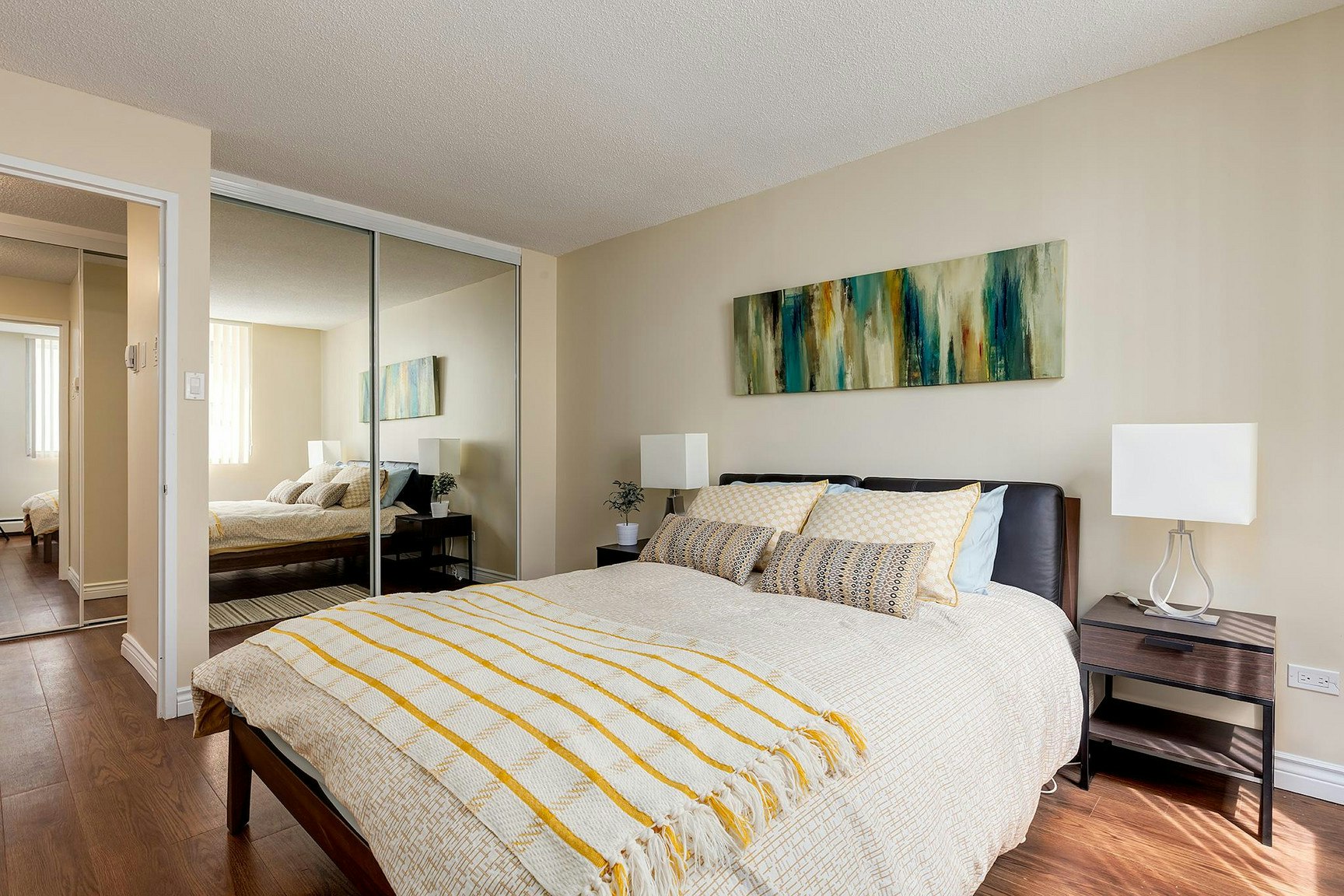 618 5th Avenue SW, Calgary, AB, T2P 0M7