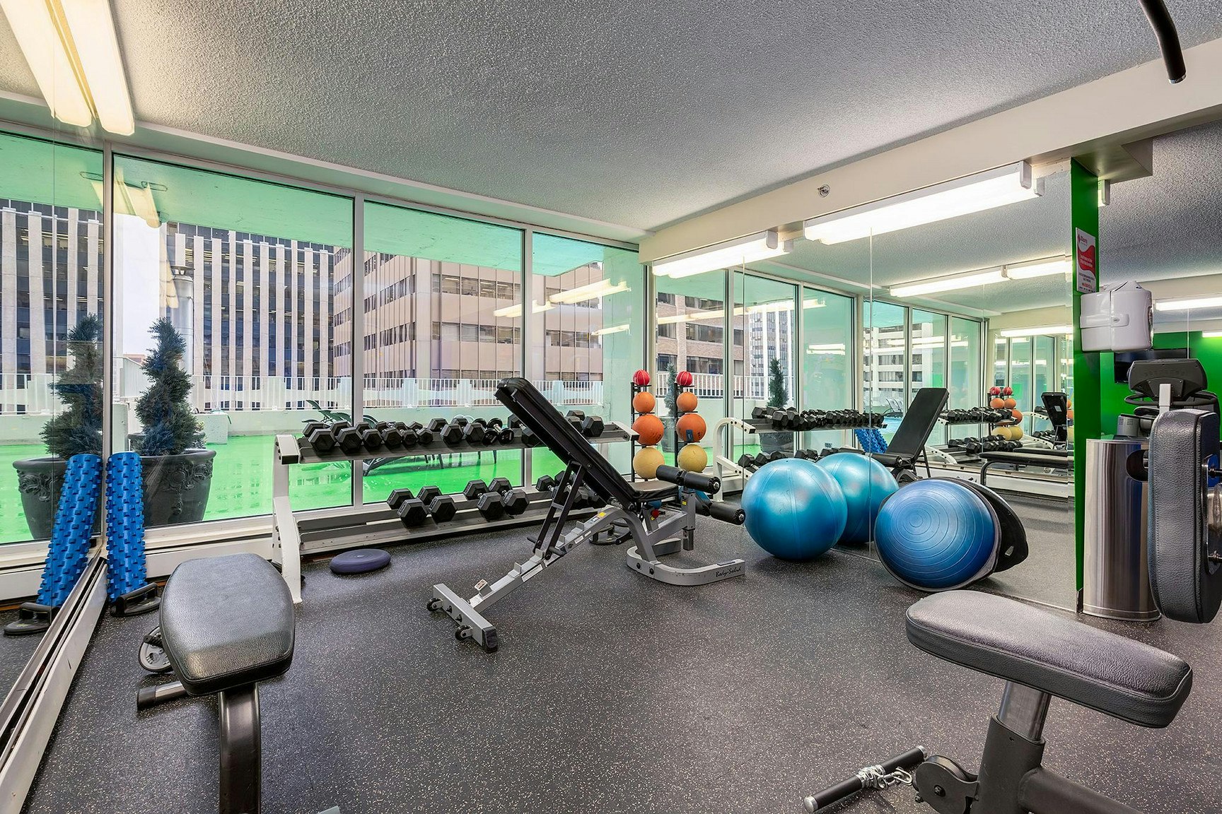 618 5th Avenue SW, Calgary, AB, T2P 0M7 - 11