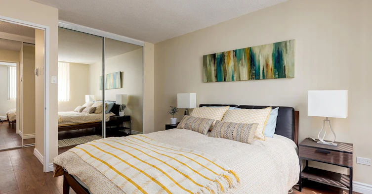 618 5th Avenue SW, Calgary, AB, T2P 0M7