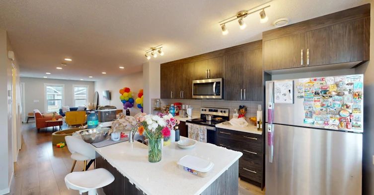 7451 Falconridge Boulevard Northeast, Calgary, AB, T3J 0Z8 - 3