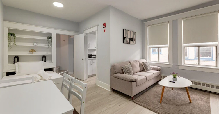 215 15 Avenue Southeast, Calgary, AB, T2G 1G4 - 5