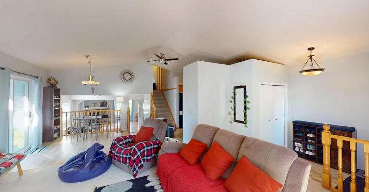 44 Covington Mews Ne, Calgary, AB, T3K 4E8 - 3