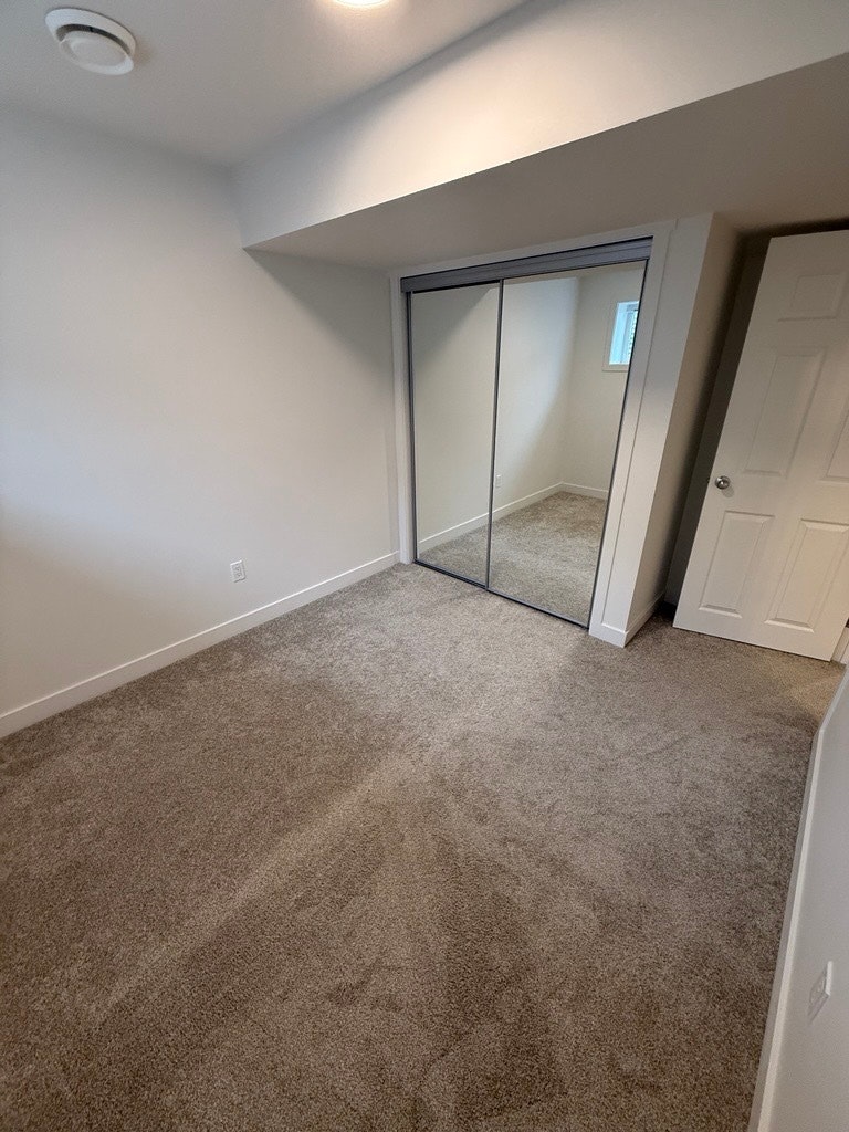 4631 177 Avenue Nw, Edmonton, AB, T5Y 4B7 - 4