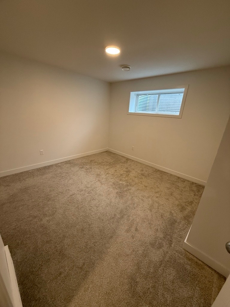 4631 177 Avenue Nw, Edmonton, AB, T5Y 4B7 - 9