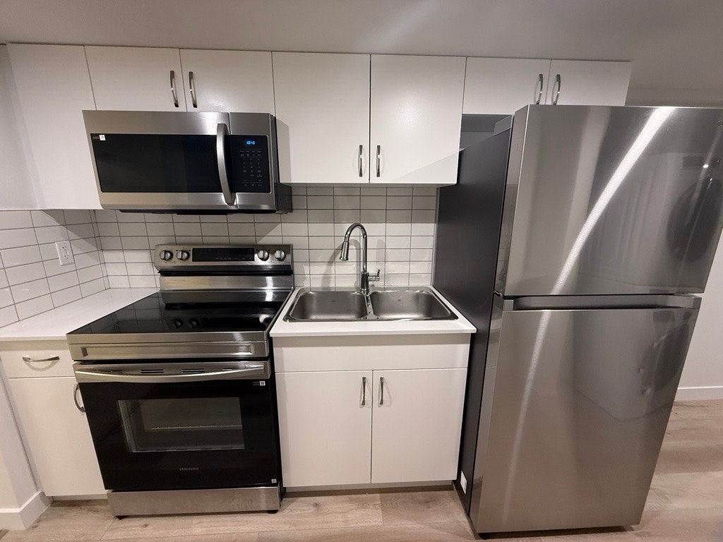 4631 177 Avenue Nw, Edmonton, AB, T5Y 4B7 - 2