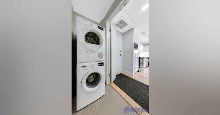 404 Avenue Centre South, Saskatoon, SK, S7M 1N7 - 2