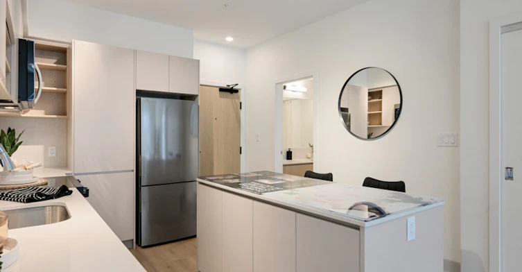 C-529-635 Chatham Street, Victoria, BC, V8T 0G4 - 2