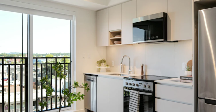 C-417-635 Chatham Street, Victoria, BC, V8T 0G4 - 2