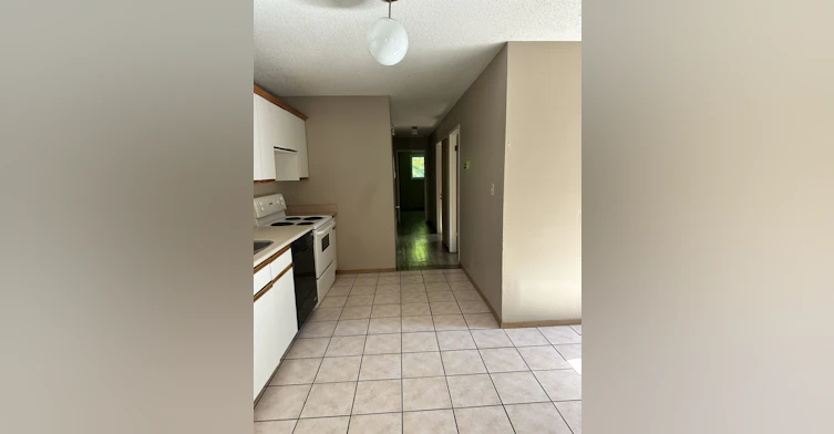 209 Thomson Avenue, Regina, SK, S4N 5L2 - 6
