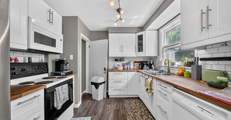 772 Netherlands Place, Sarnia, ON, N7S 2W4 - 6