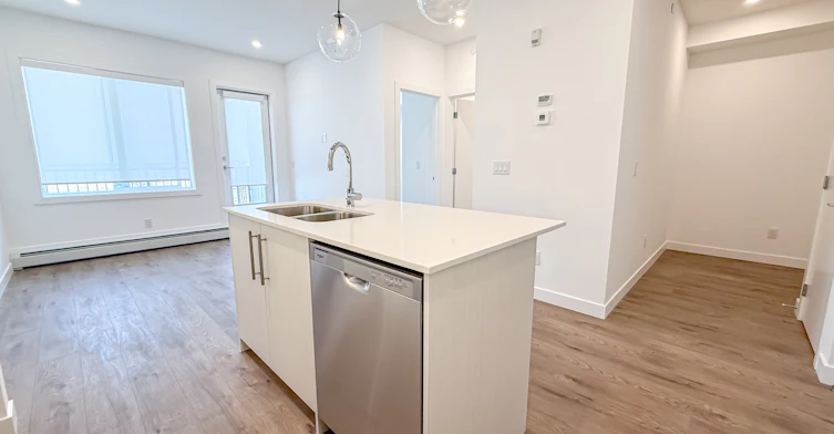 1403-6 Merganser Drive West, Chestermere, AB, T1X 2Y2 - 8