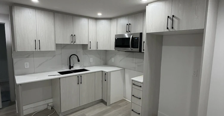 9652 86 Street Northwest, Edmonton, AB, T6C 4C6