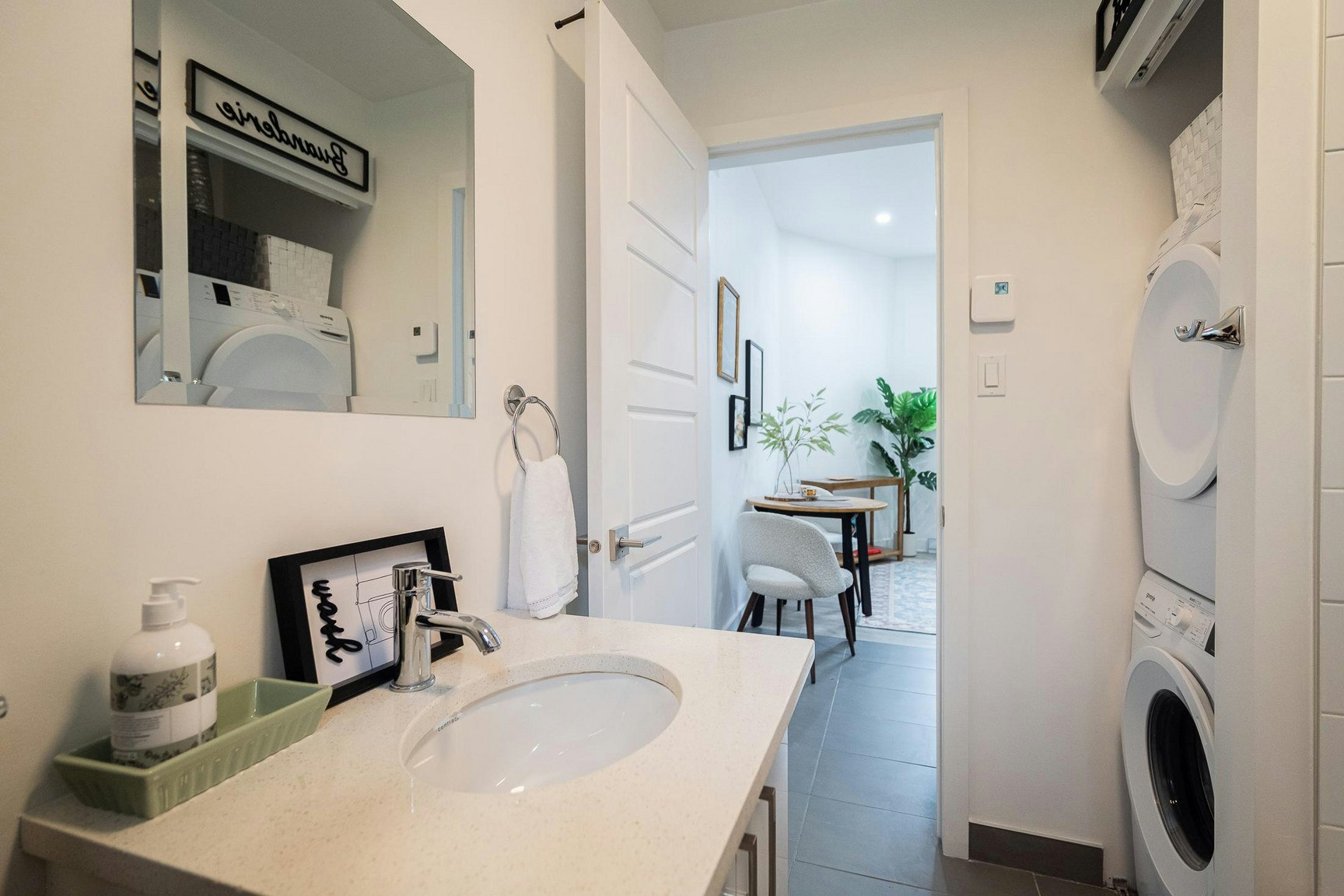 202-2238 Du Souvenir Rue, Montréal, QC, H3H 1S1 - 16