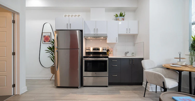 201-2238 Du Souvenir Rue, Montréal, QC, H3H 1S1 - 2