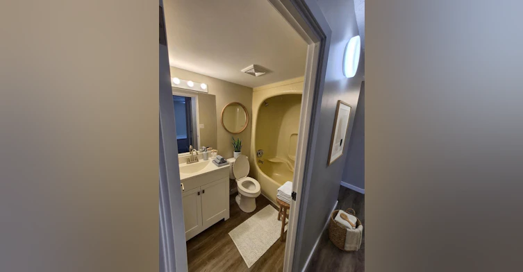 9107 88 Avenue Northwest, Edmonton, AB, T6C 3P9