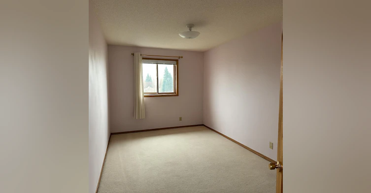 4308 12 Avenue Northwest, Edmonton, AB, T6L 6M6 - 13